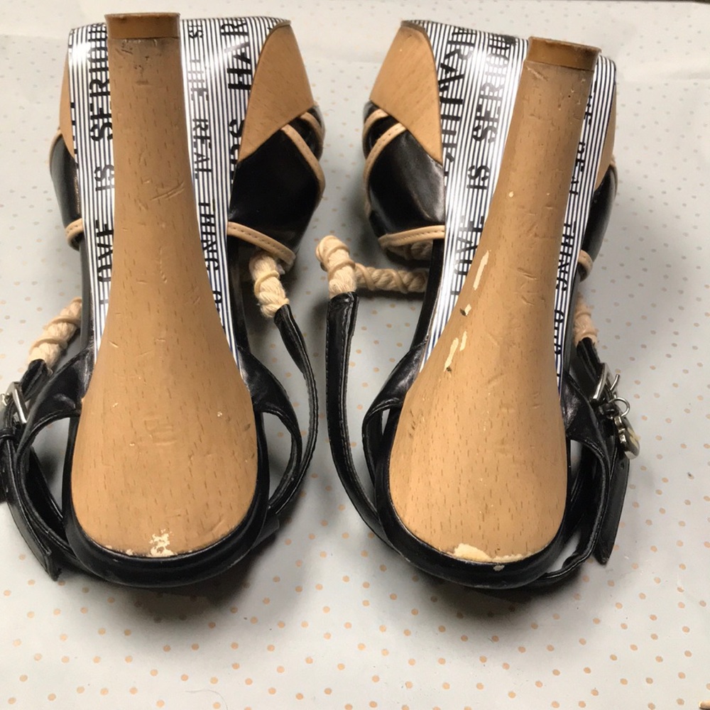 Shoes - Picture 6 of 6